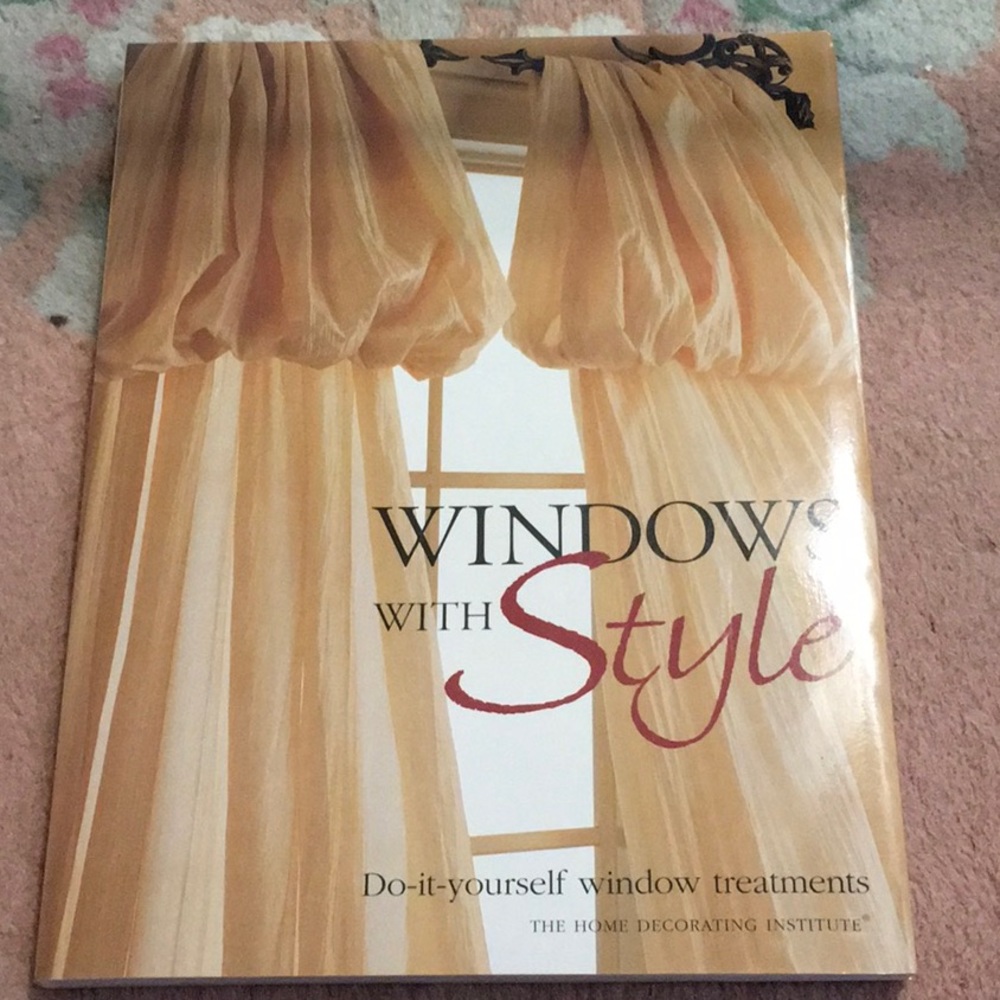 NWT, HUNTER DOUGLAS GUIDE WINDOW WITH STYLES PAPERBACK